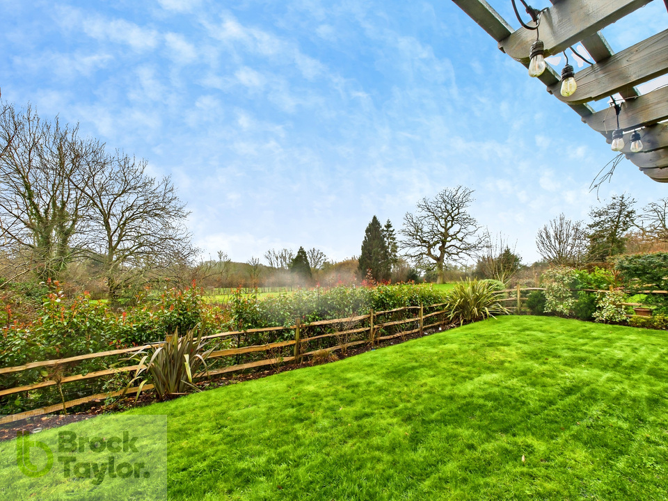 4 bed detached house for sale in Crouch Fields, Ansty, West Sussex, RH17 5NW  - Property Image 4