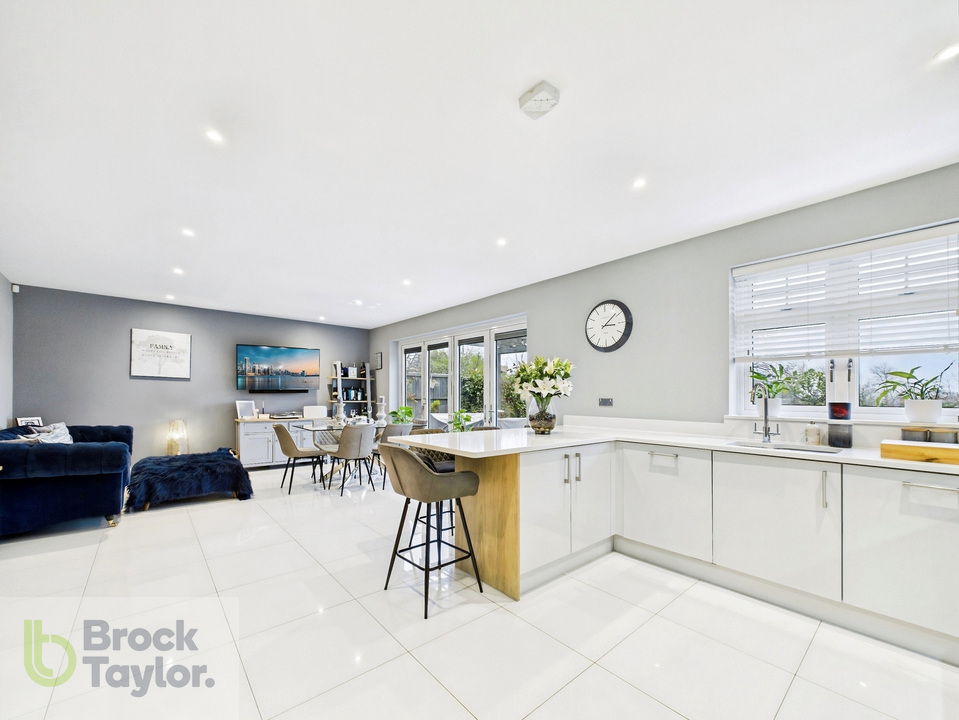 4 bed detached house for sale in Crouch Fields, Ansty, West Sussex, RH17 5NW  - Property Image 6