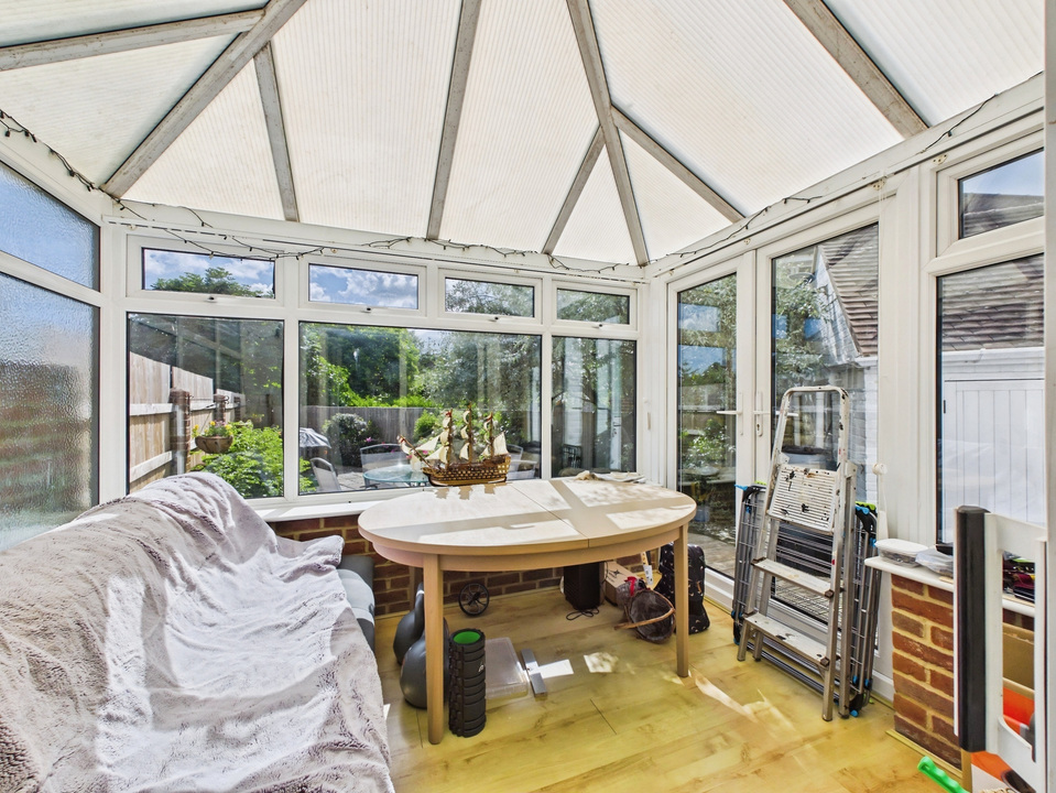 3 bed semi-detached house for sale in Greenway, Horsham  - Property Image 5