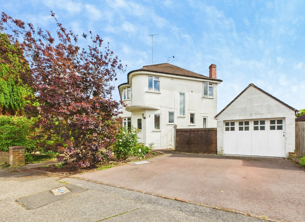 3 bed semi-detached house for sale in Greenway, Horsham  - Property Image 11