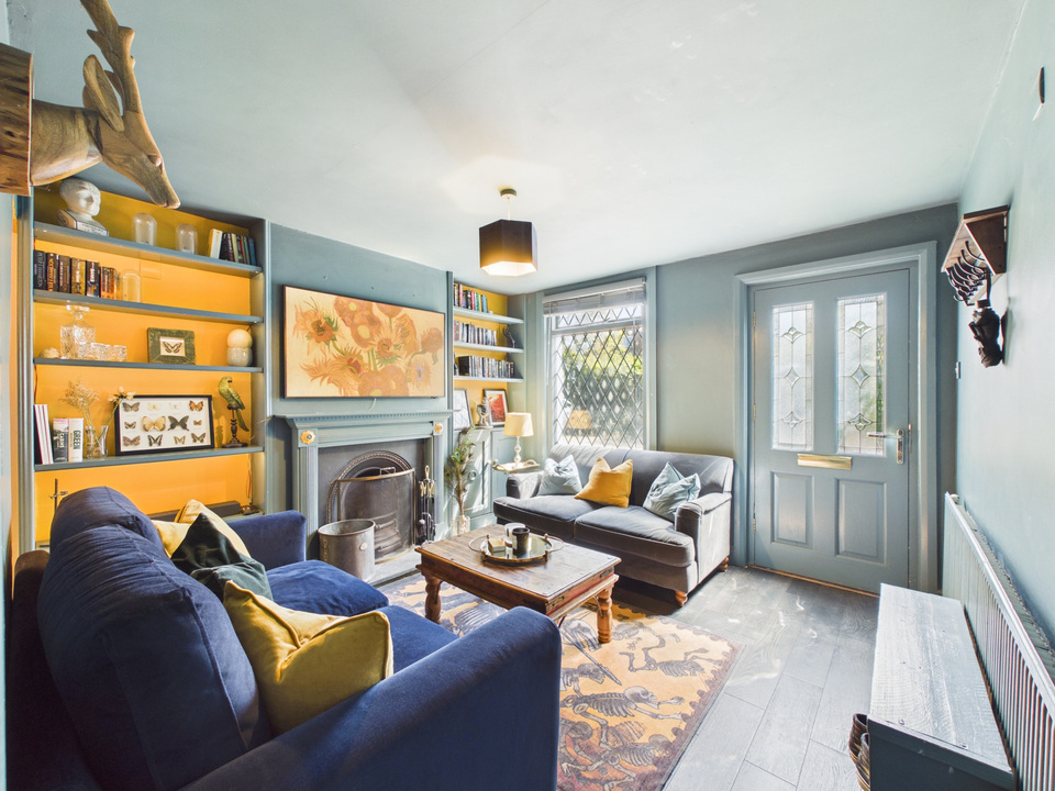 2 bed semi-detached house for sale in Park Terrace West, Horsham  - Property Image 2