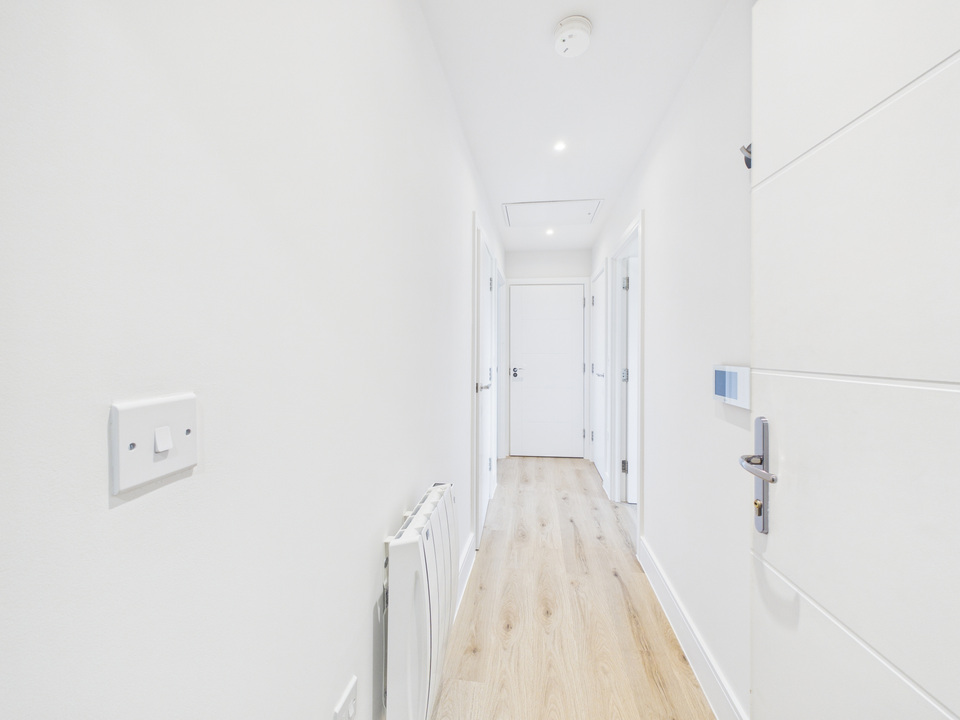 1 bed apartment for sale in Rochford Lodge, The Boulevard, Horsham  - Property Image 9