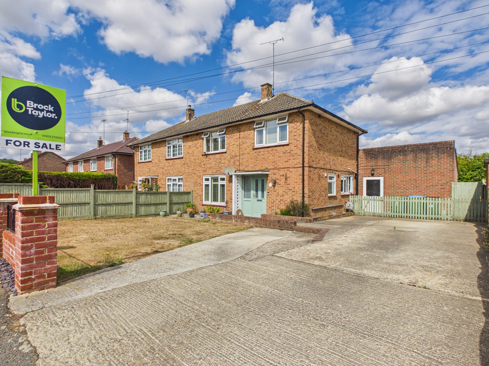 4 bed semi-detached house for sale in Longfield Road, Horsham