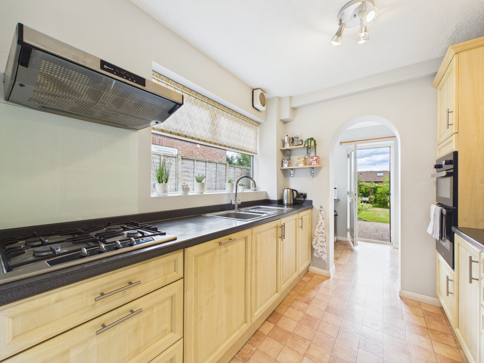 3 bed semi-detached house for sale in Farhalls Crescent, Horsham, West Sussex  - Property Image 4