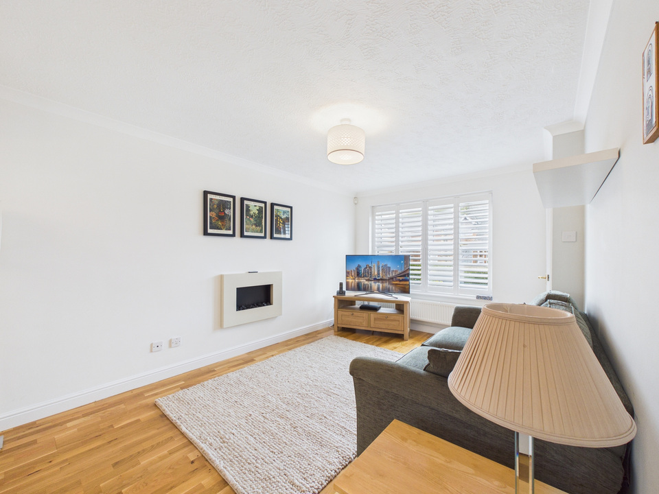 3 bed detached house for sale in Elgar Way, Horsham, West Sussex - Property Image 2