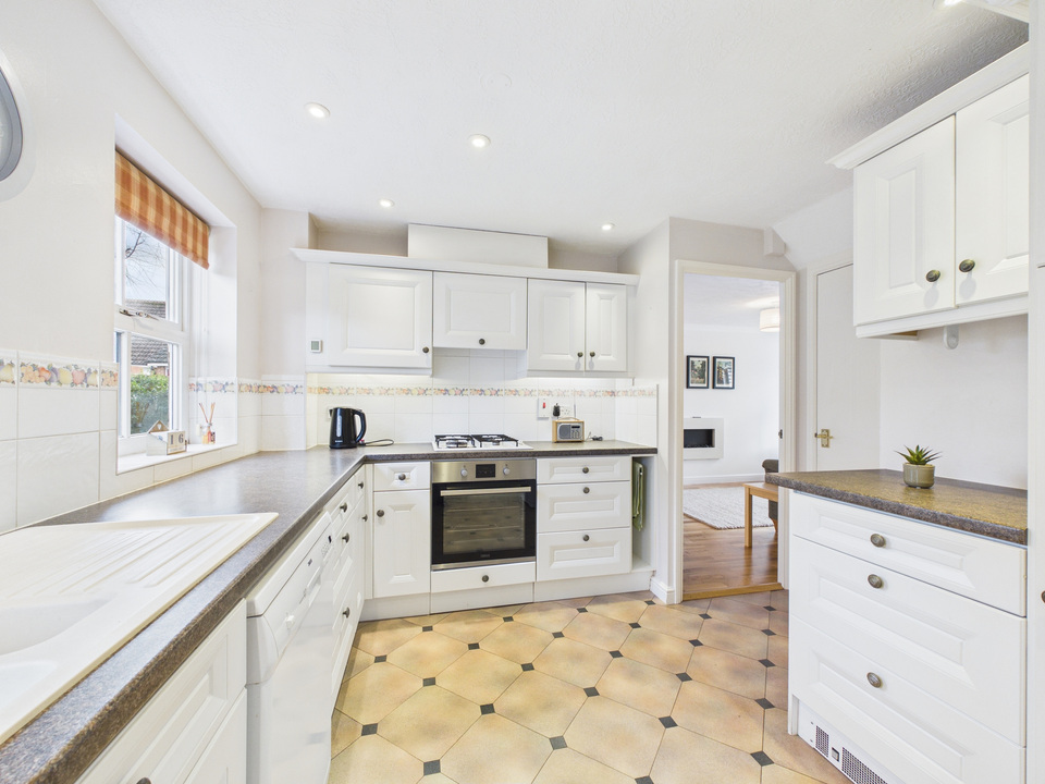 3 bed detached house for sale in Elgar Way, Horsham, West Sussex - Property Image 4