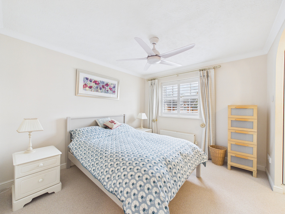 3 bed detached house for sale in Elgar Way, Horsham, West Sussex - Property Image 5