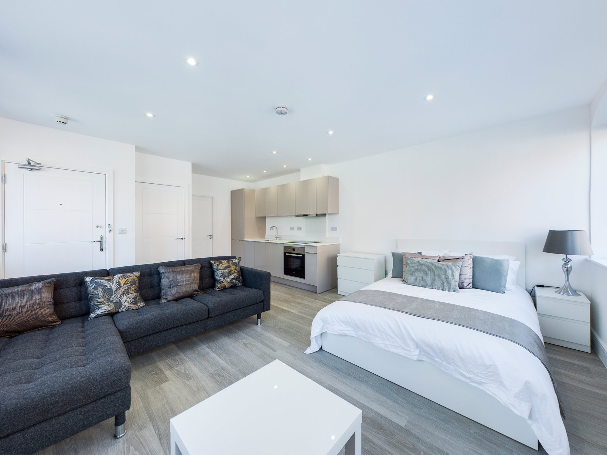 Studio flat for sale in Holmes Park, North Street, Horsham  - Property Image 2