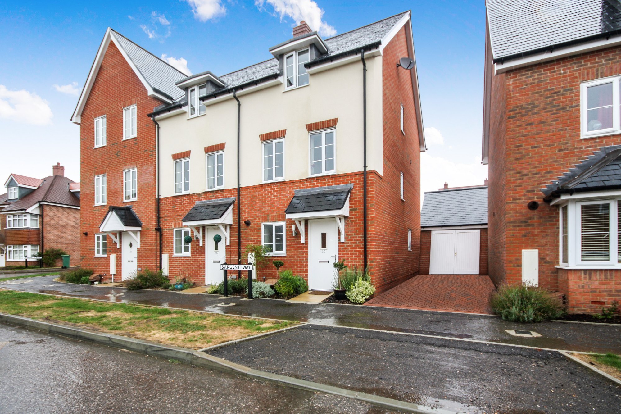 4 bed semi-detached house for sale in Sargent Way, Broadbridge Heath