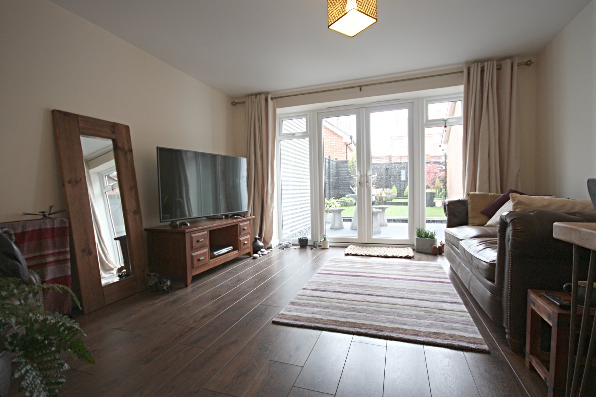 4 bed semi-detached house for sale in Sargent Way, Broadbridge Heath  - Property Image 2