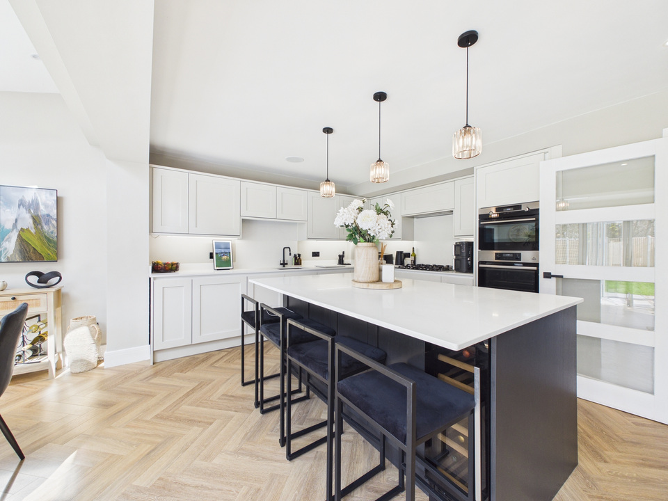 5 bed detached house for sale in St. Hughs Close, Crawley, West Sussex  - Property Image 3