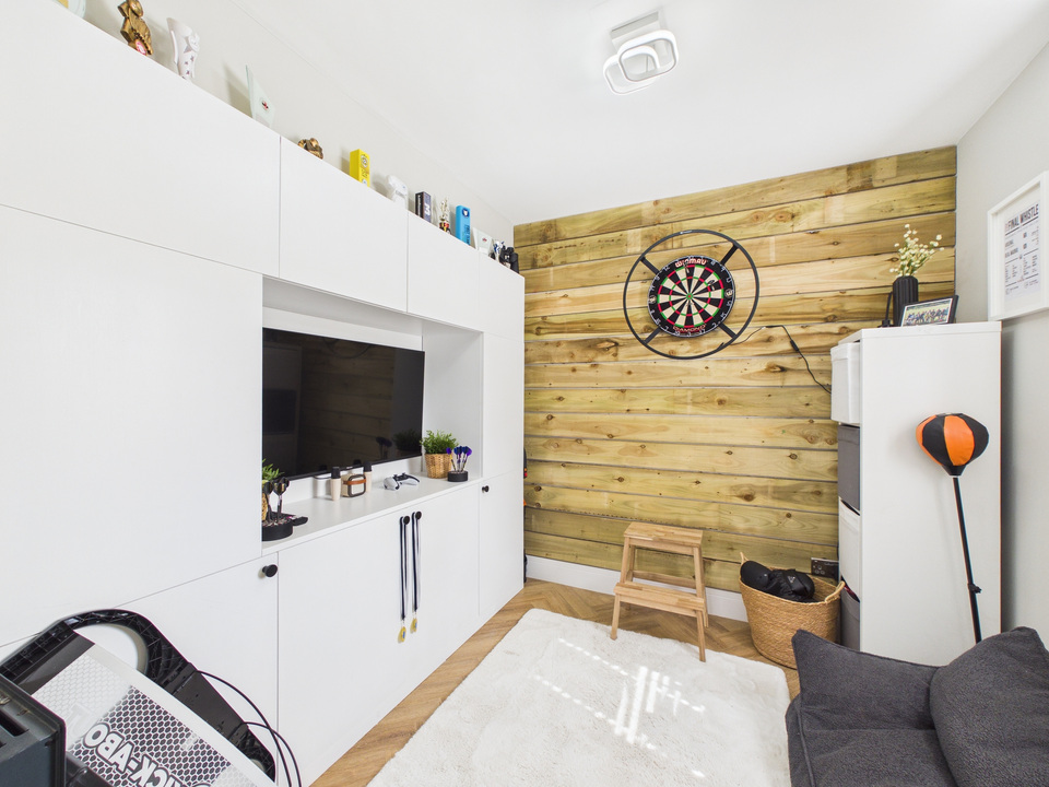 5 bed detached house for sale in St. Hughs Close, Crawley, West Sussex  - Property Image 15