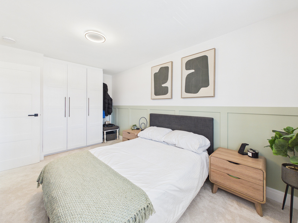 5 bed detached house for sale in St. Hughs Close, Crawley, West Sussex  - Property Image 20