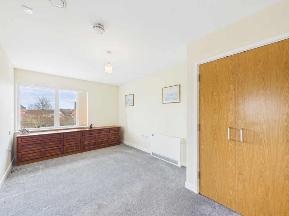 2 bed apartment for sale in The Boulevard, Horsham  - Property Image 5