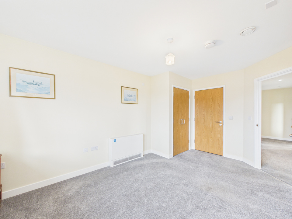 2 bed apartment for sale in The Boulevard, Horsham  - Property Image 16