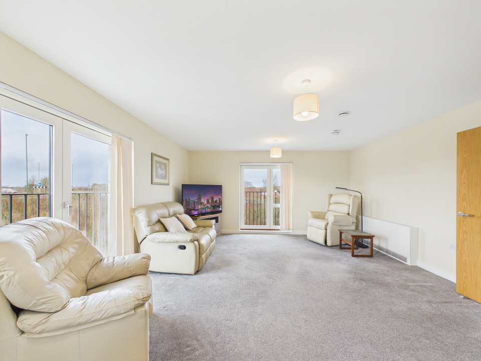 2 bed apartment for sale in The Boulevard, Horsham  - Property Image 14