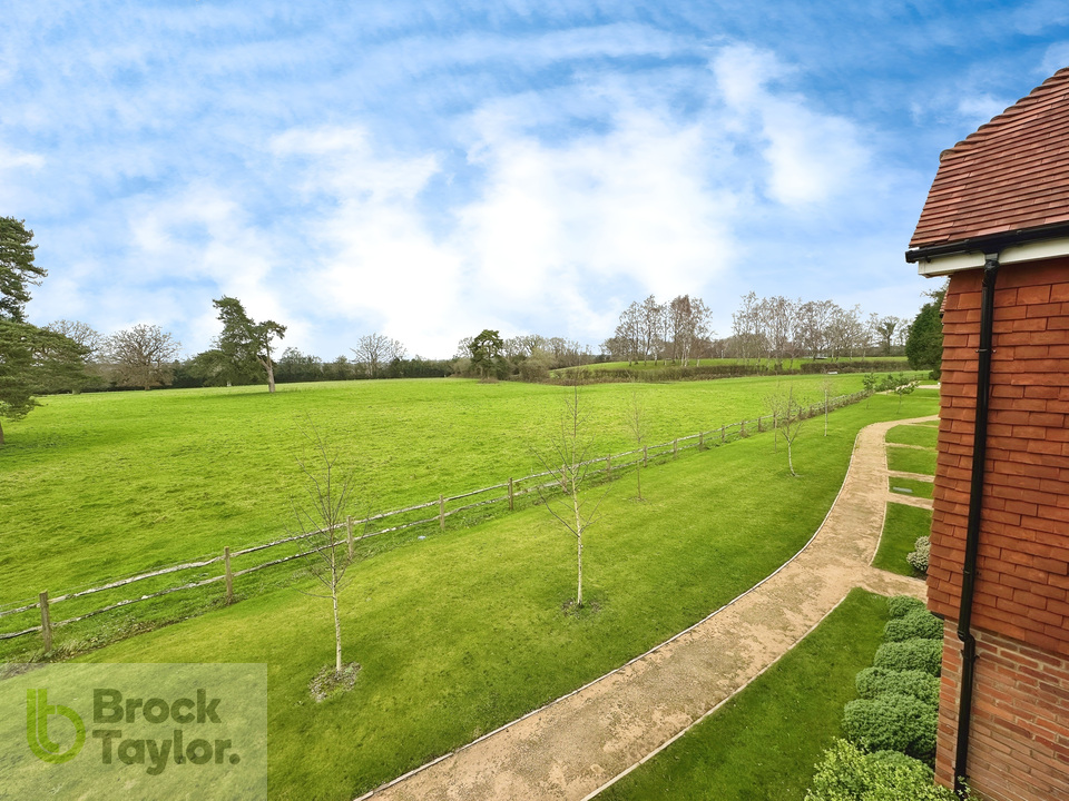 2 bed block of apartments for sale in Birchgrove Road, Horsted Keynes  - Property Image 2