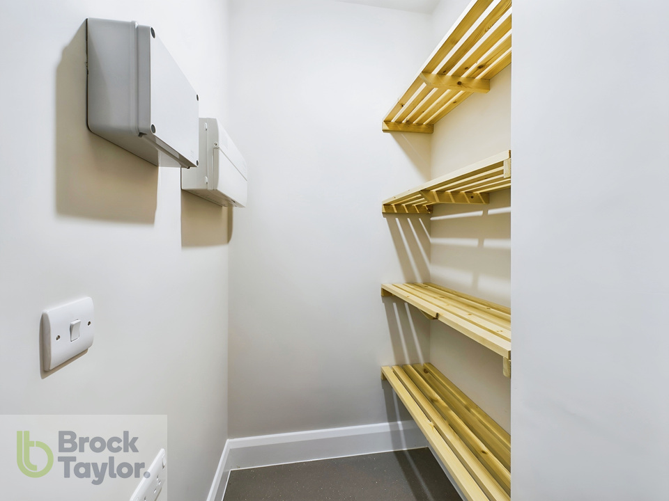 2 bed block of apartments for sale in Birchgrove Road, Horsted Keynes  - Property Image 18