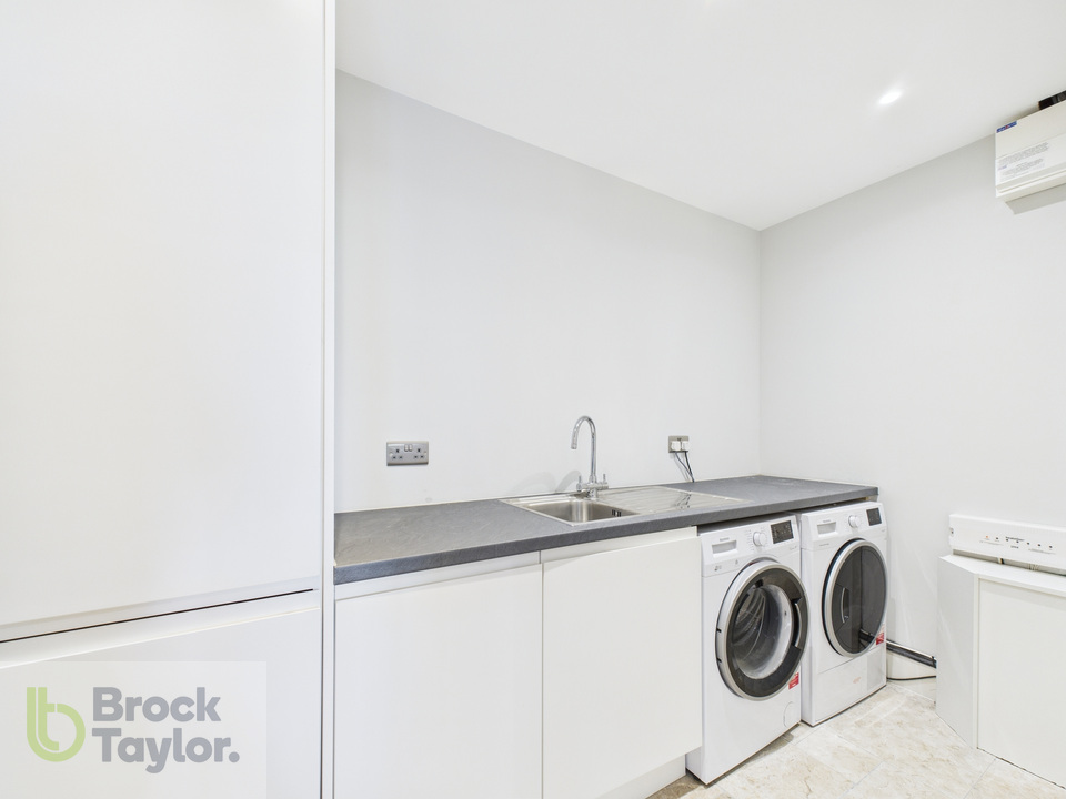 4 bed detached house for sale in Rocky Lane, Haywards Heath  - Property Image 10