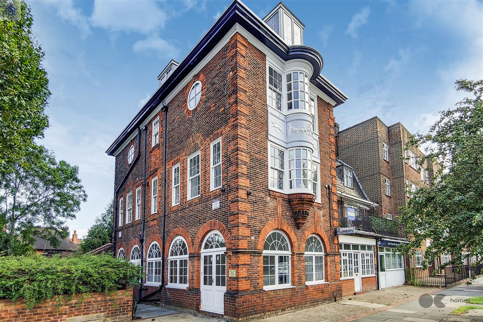 2 bed flat to rent in Hare Hall Lane, GIDEA PARK RM2 - Property Image 1