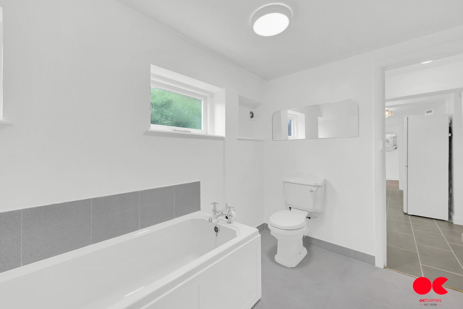 2 bed flat to rent in Hare Hall Lane, GIDEA PARK RM2  - Property Image 21