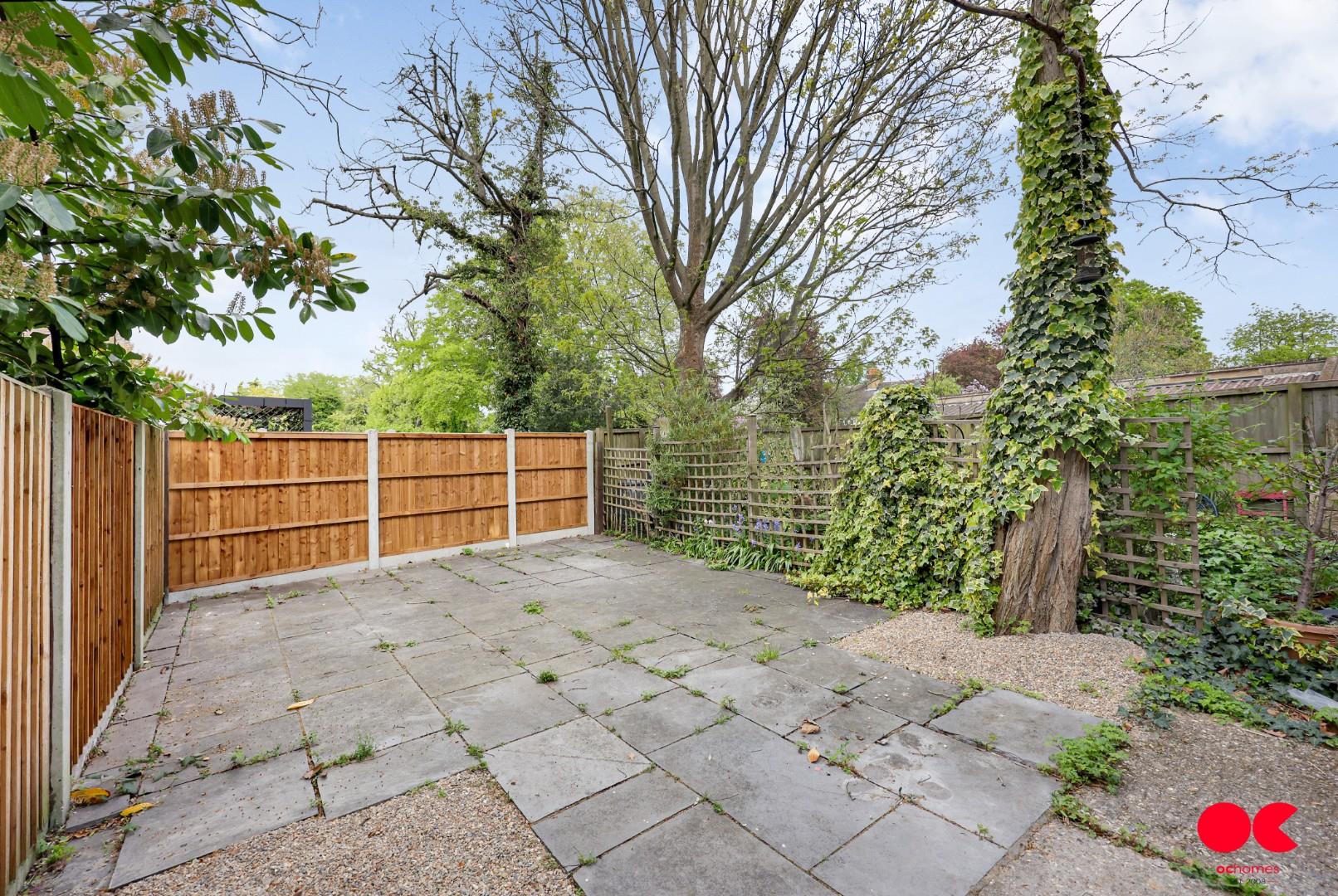 2 bed flat to rent in Hare Hall Lane, GIDEA PARK RM2  - Property Image 5