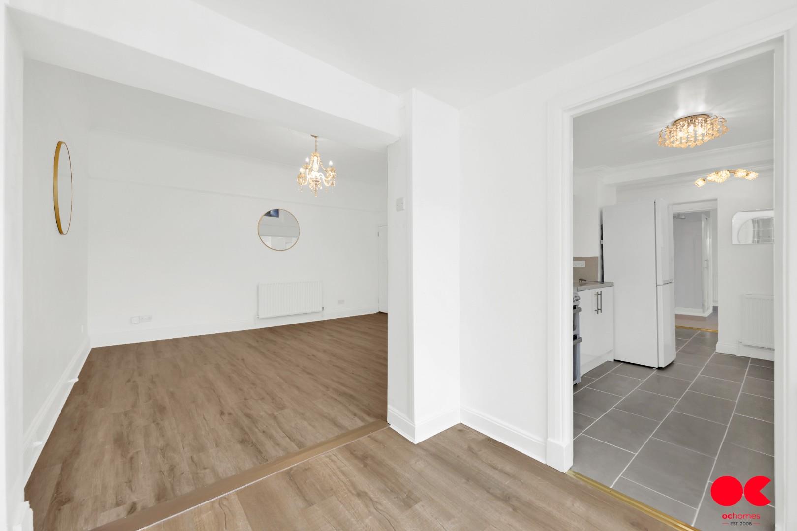 2 bed flat to rent in Hare Hall Lane, GIDEA PARK RM2  - Property Image 10