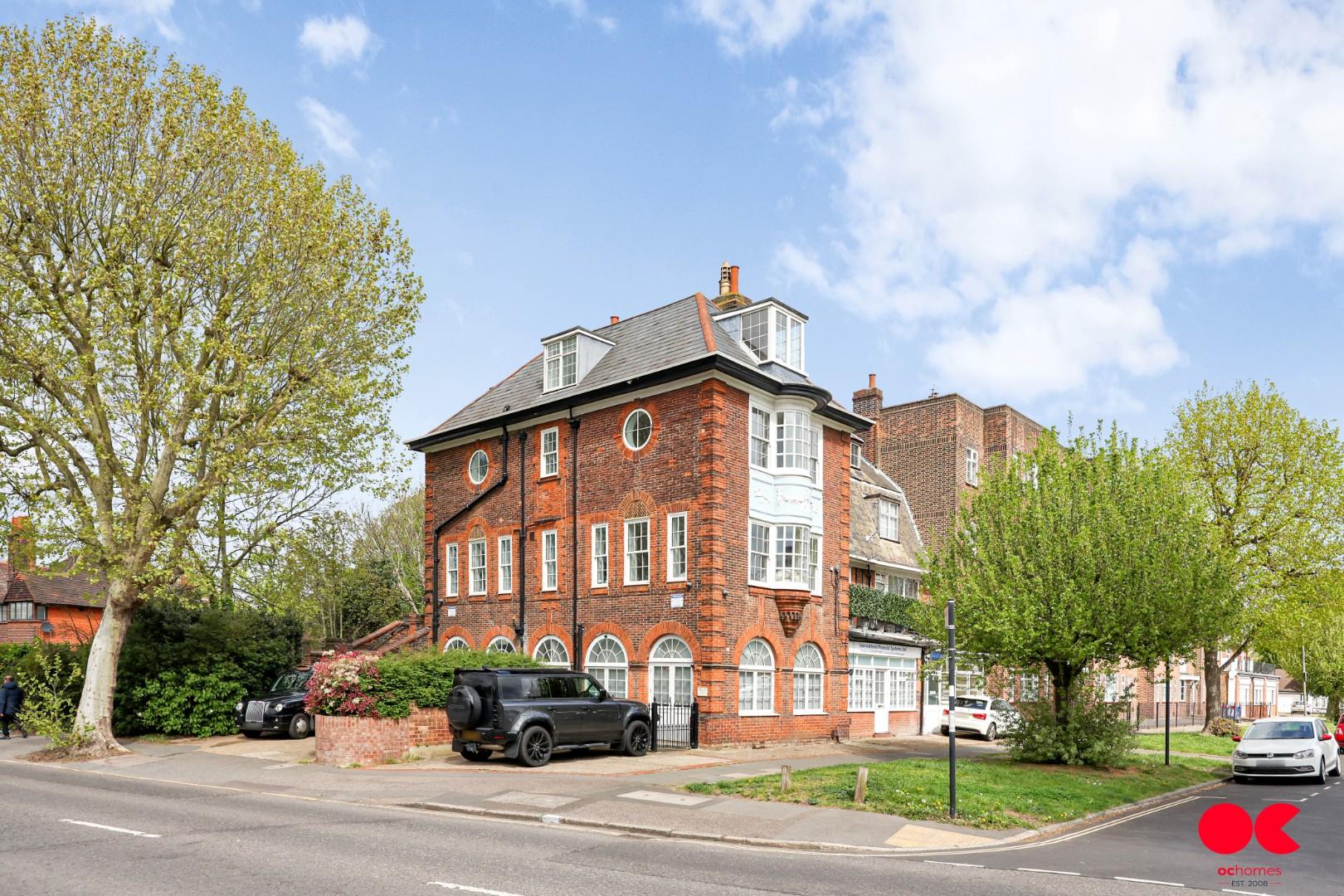 2 bed flat to rent in Hare Hall Lane, GIDEA PARK RM2  - Property Image 2