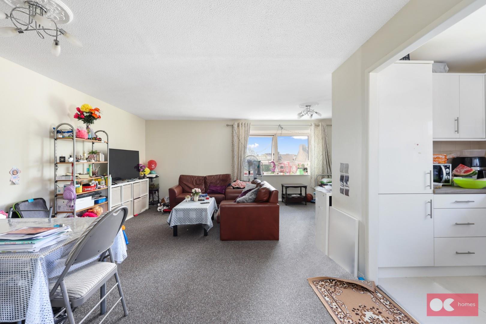 2 bed flat to rent in Wellington Road, EAST HAM E6  - Property Image 6