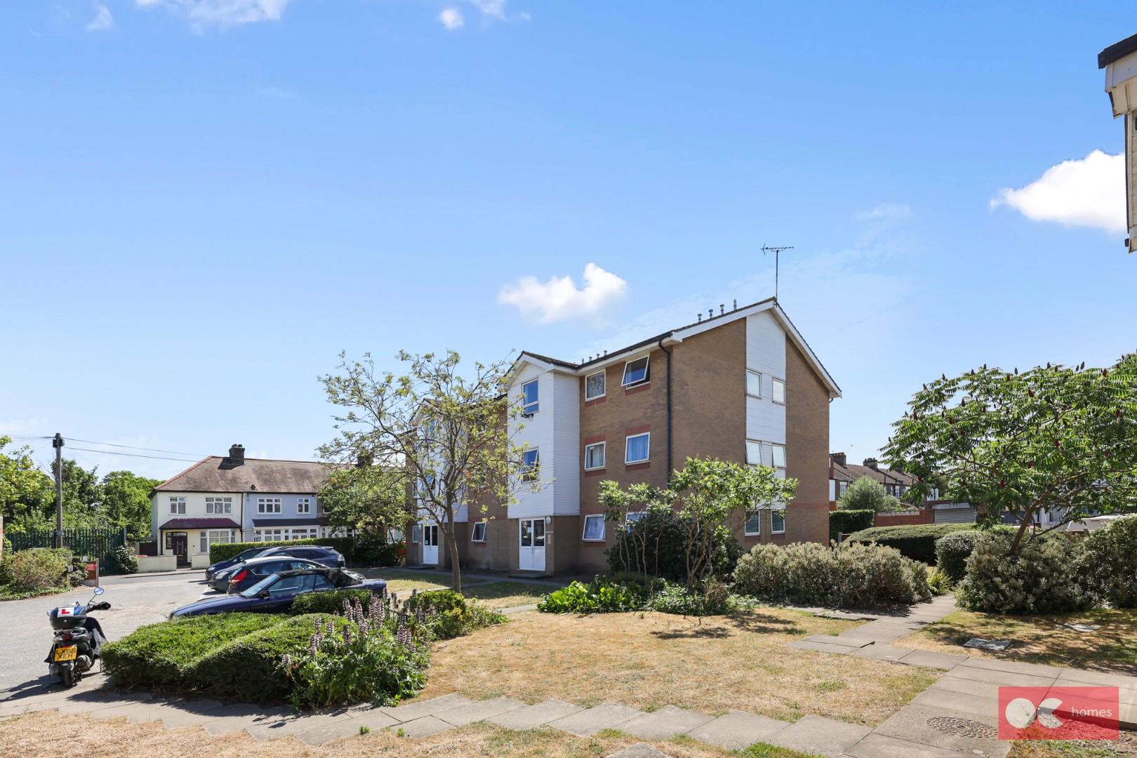 2 bed flat to rent in Wellington Road, EAST HAM E6  - Property Image 11