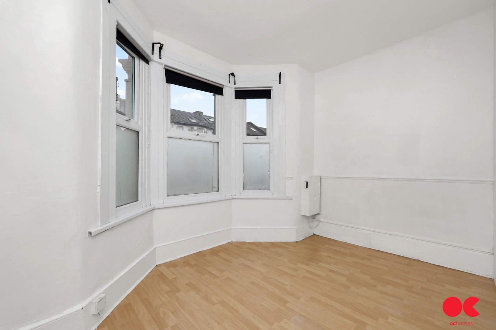 3 bed terraced house to rent in Ruckholt Road, Leyton, E10  - Property Image 4