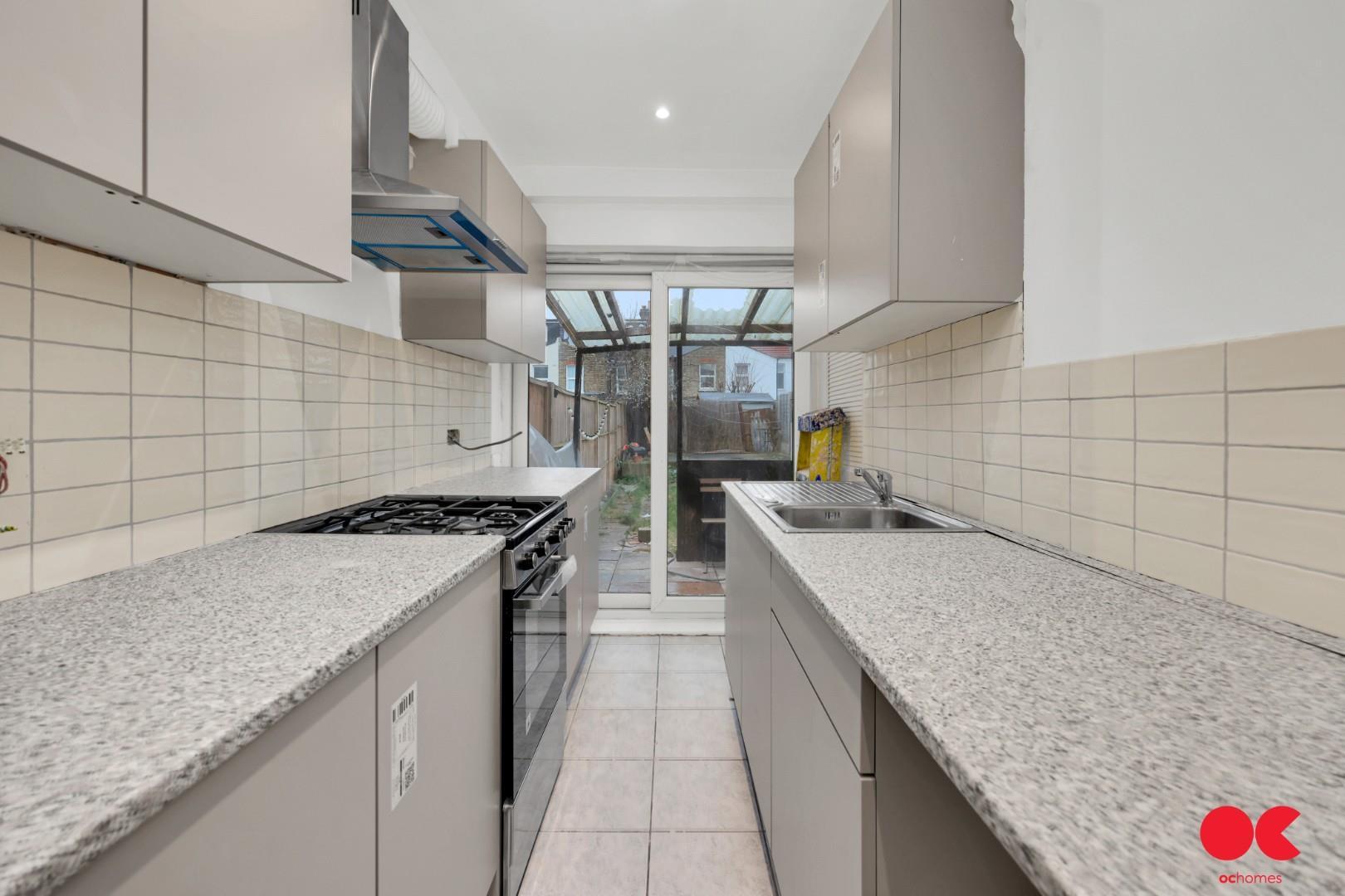 3 bed terraced house to rent in Ruckholt Road, Leyton, E10  - Property Image 3