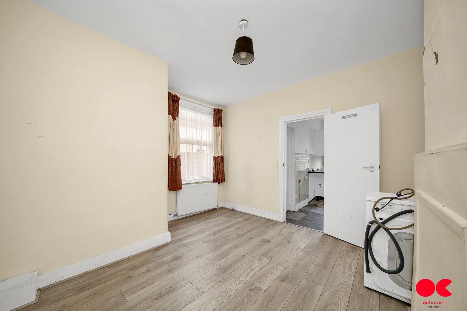 2 bed flat for sale in Murchison Road, Leyton  - Property Image 13