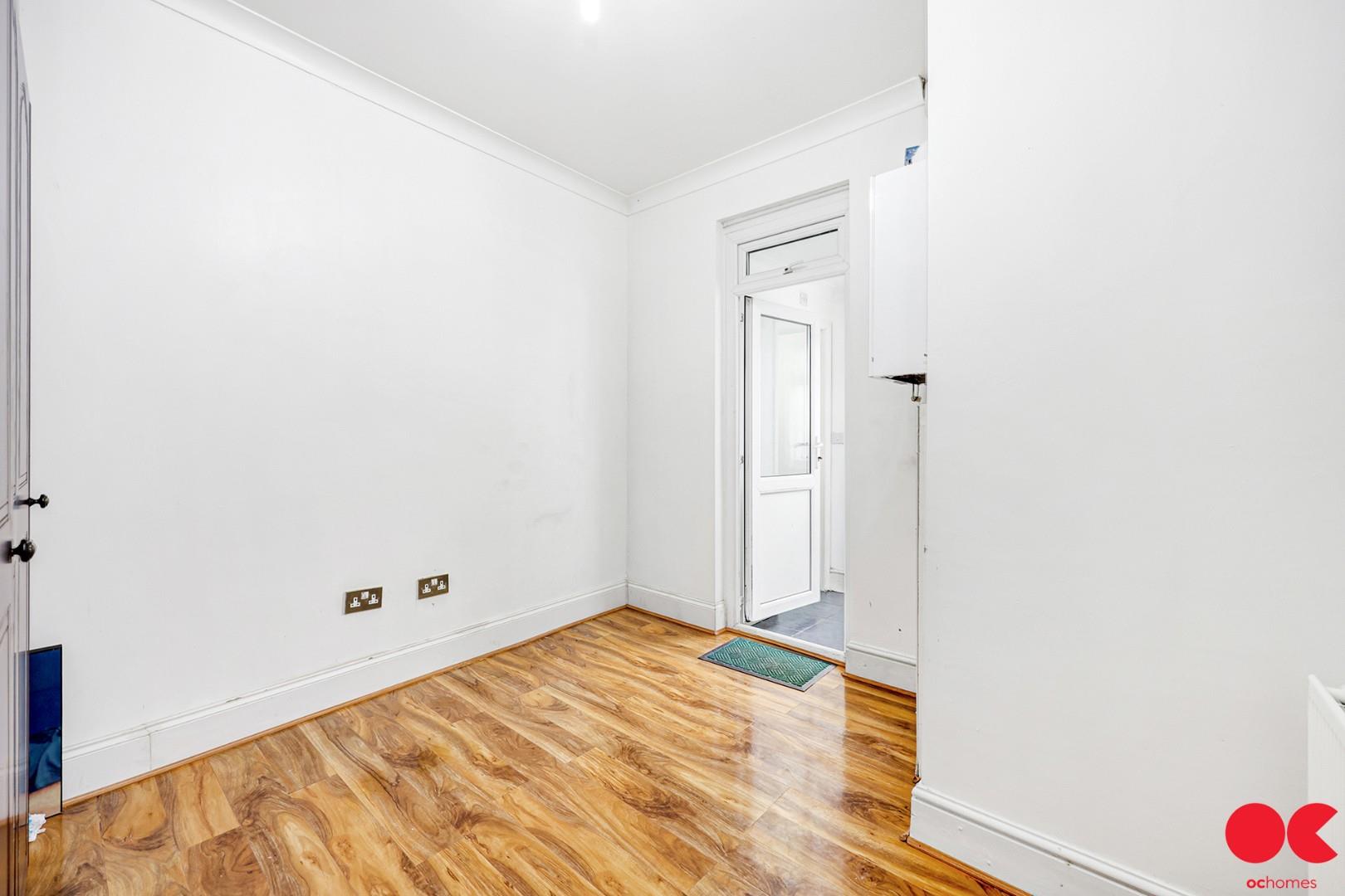 4 bed end of terrace house for sale in Greyhound Road, London  - Property Image 15