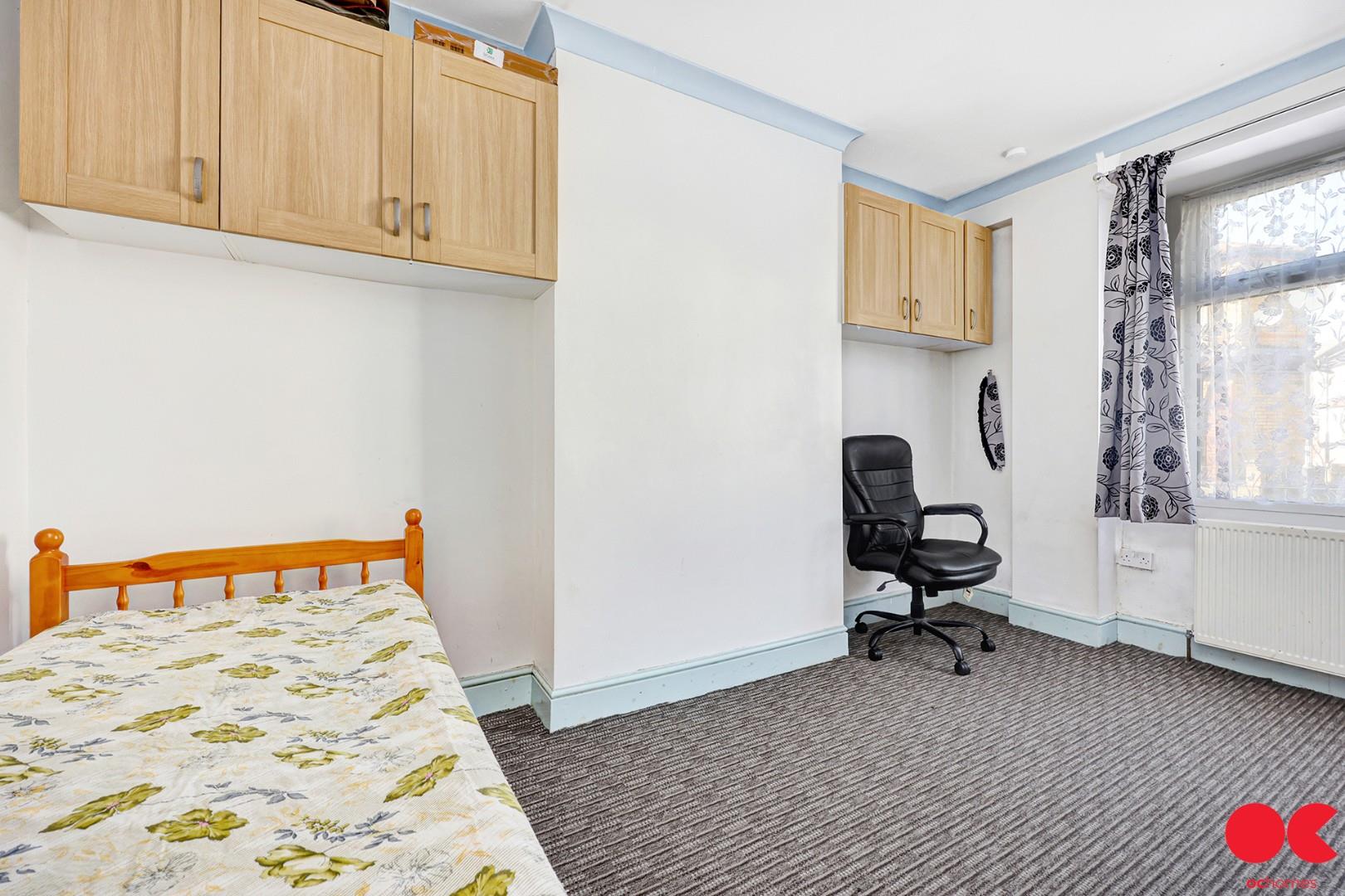 4 bed end of terrace house for sale in Greyhound Road, London  - Property Image 13