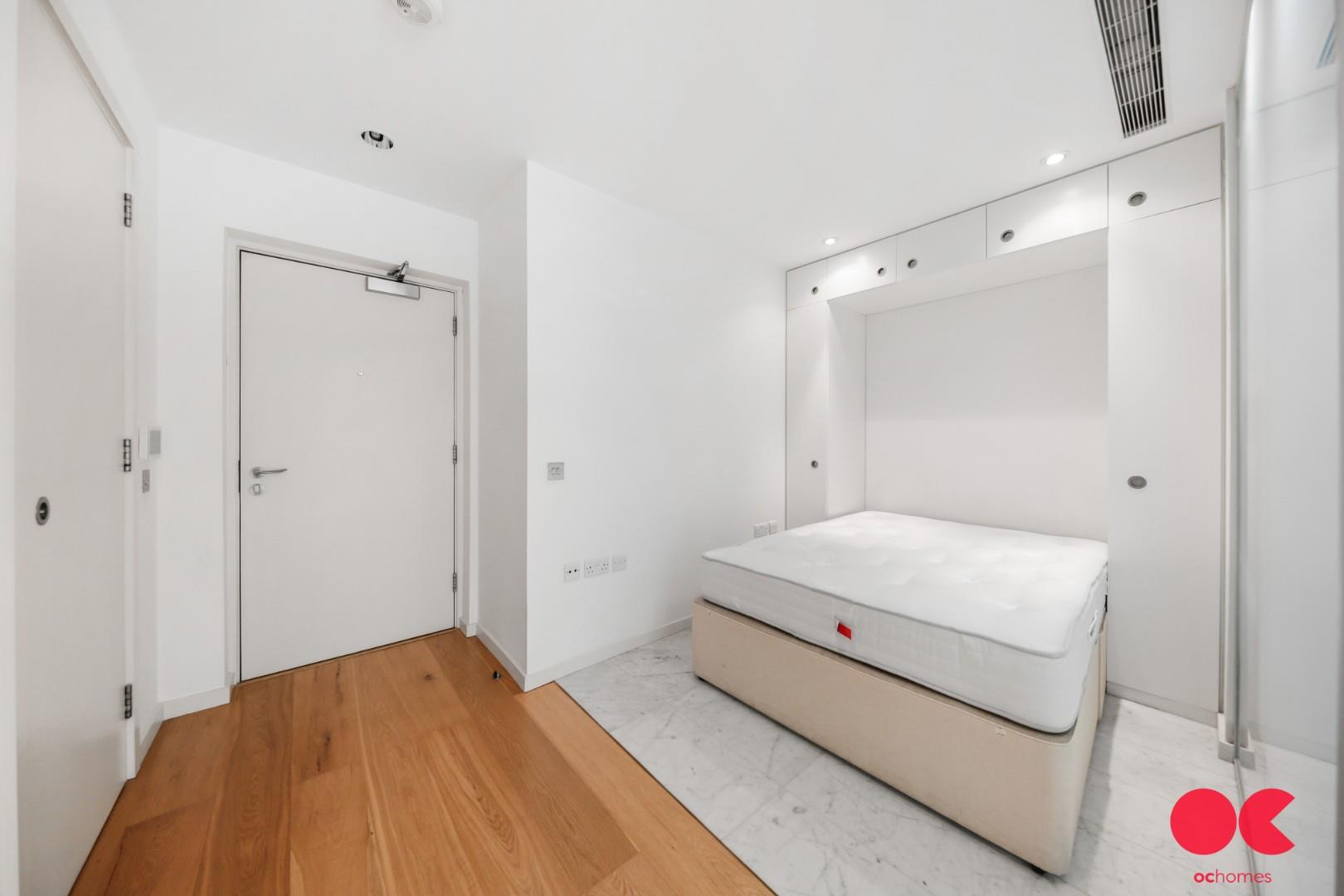 Studio flat to rent in Fairmont Avenue, Canary Wharf, London  - Property Image 8