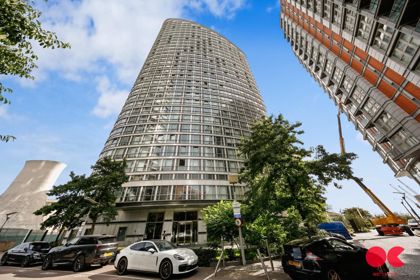 Studio flat to rent in Fairmont Avenue, Canary Wharf, London  - Property Image 17
