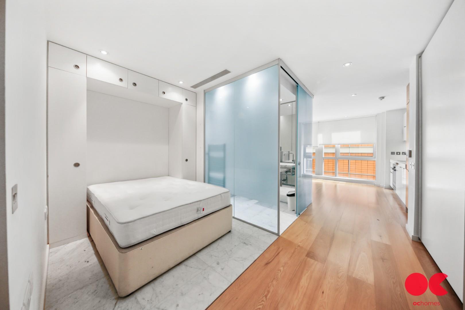 Studio flat to rent in Fairmont Avenue, Canary Wharf, London  - Property Image 3