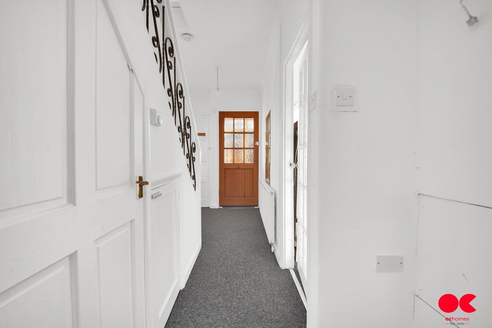 3 bed semi-detached house to rent in Atherton Road, Clayhall, Ilford  - Property Image 4