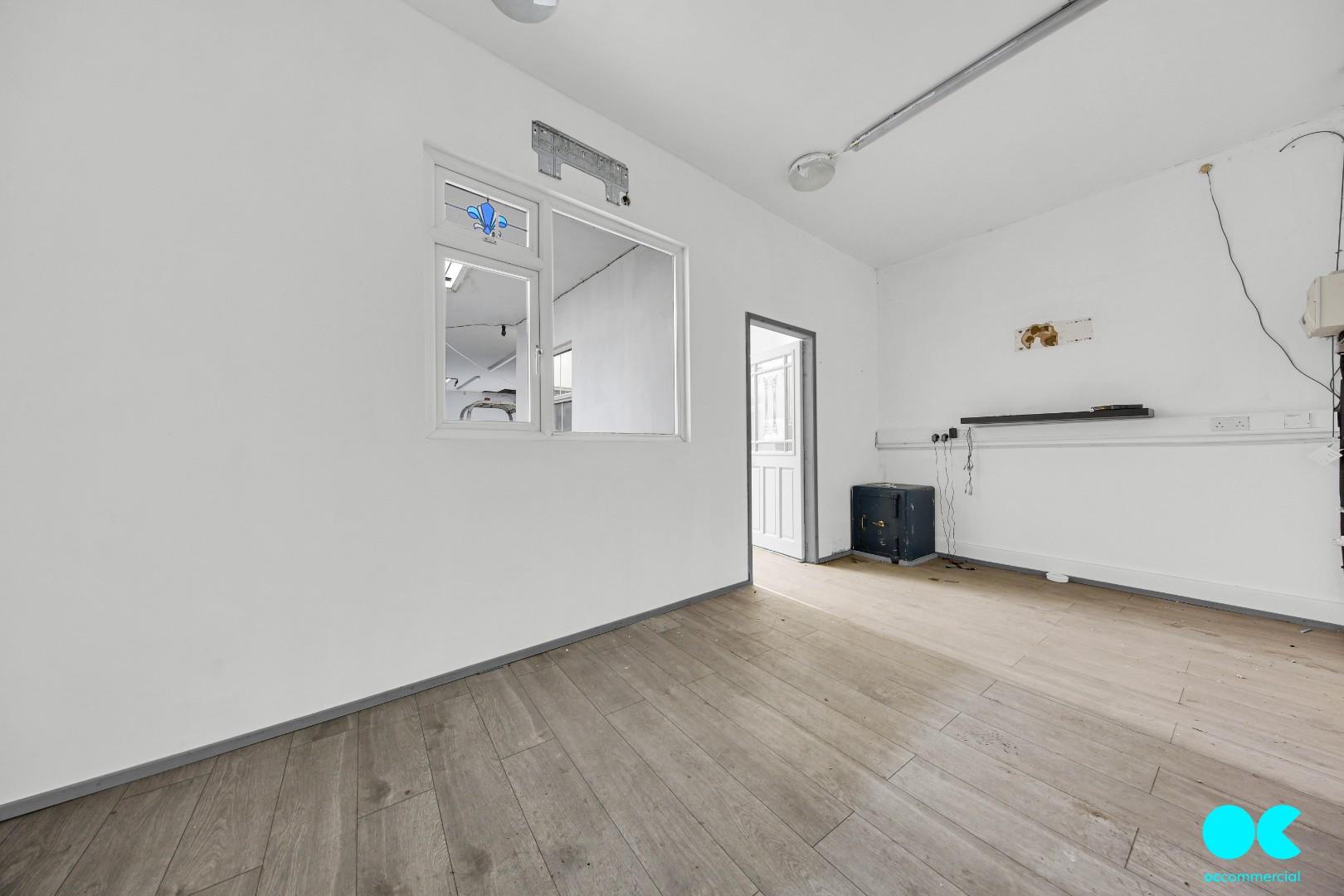 Commercial property to rent in Romford Road, Manor Park, E12  - Property Image 16