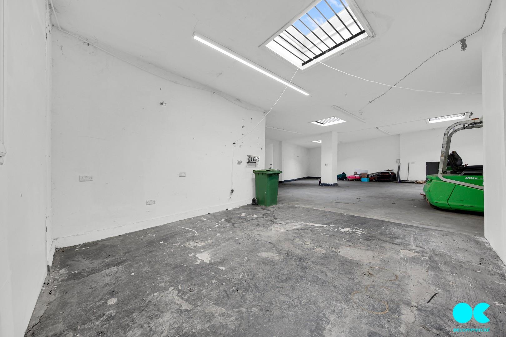 Commercial property to rent in Romford Road, Manor Park, E12  - Property Image 6
