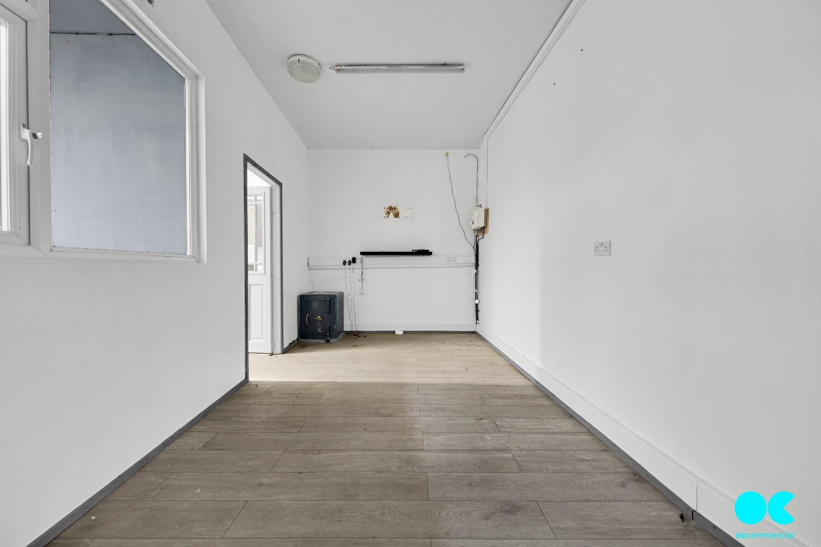 Commercial property to rent in Romford Road, Manor Park, E12  - Property Image 13