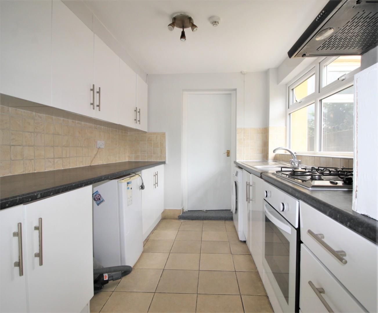 3 bed end of terrace house to rent in Adelaide Road, Leyton, London  - Property Image 2