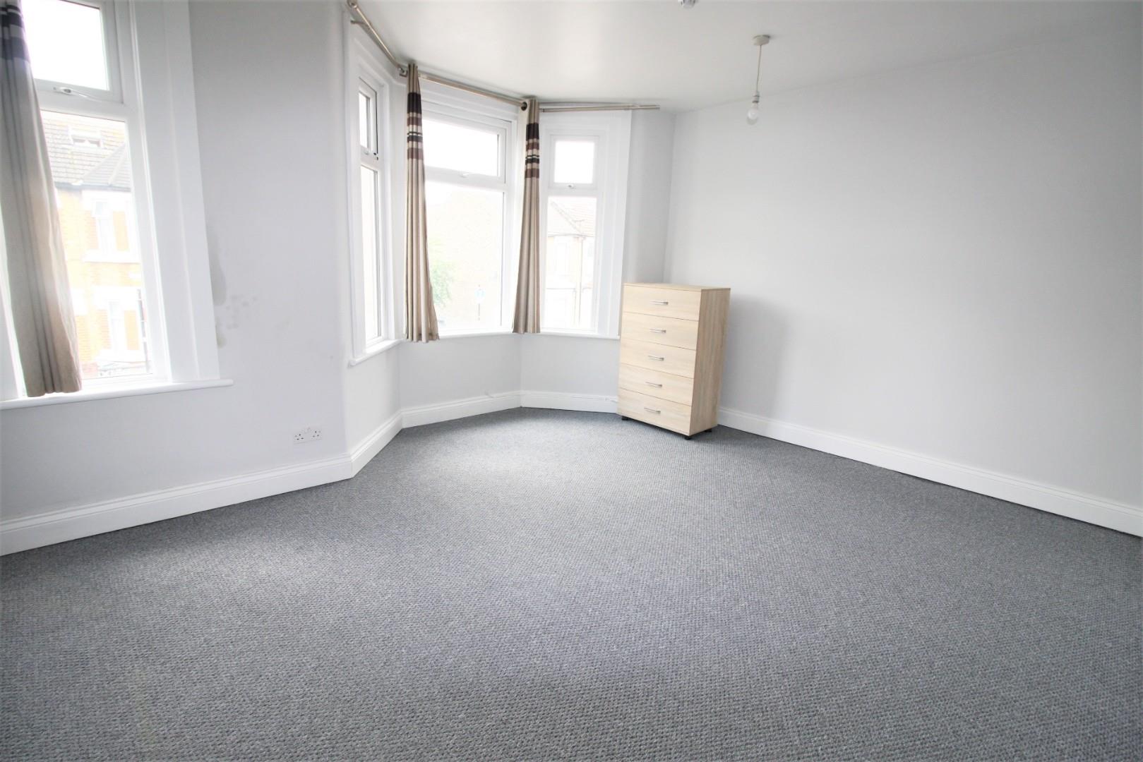 3 bed end of terrace house to rent in Adelaide Road, Leyton, London  - Property Image 4