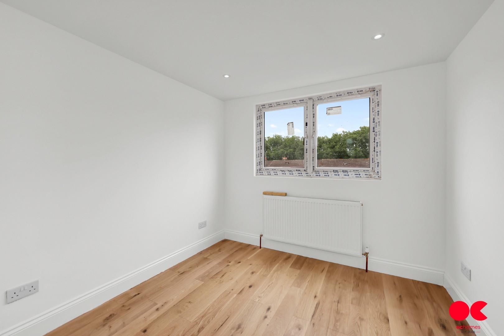 4 bed terraced house to rent in Cobbold Road, London  - Property Image 11