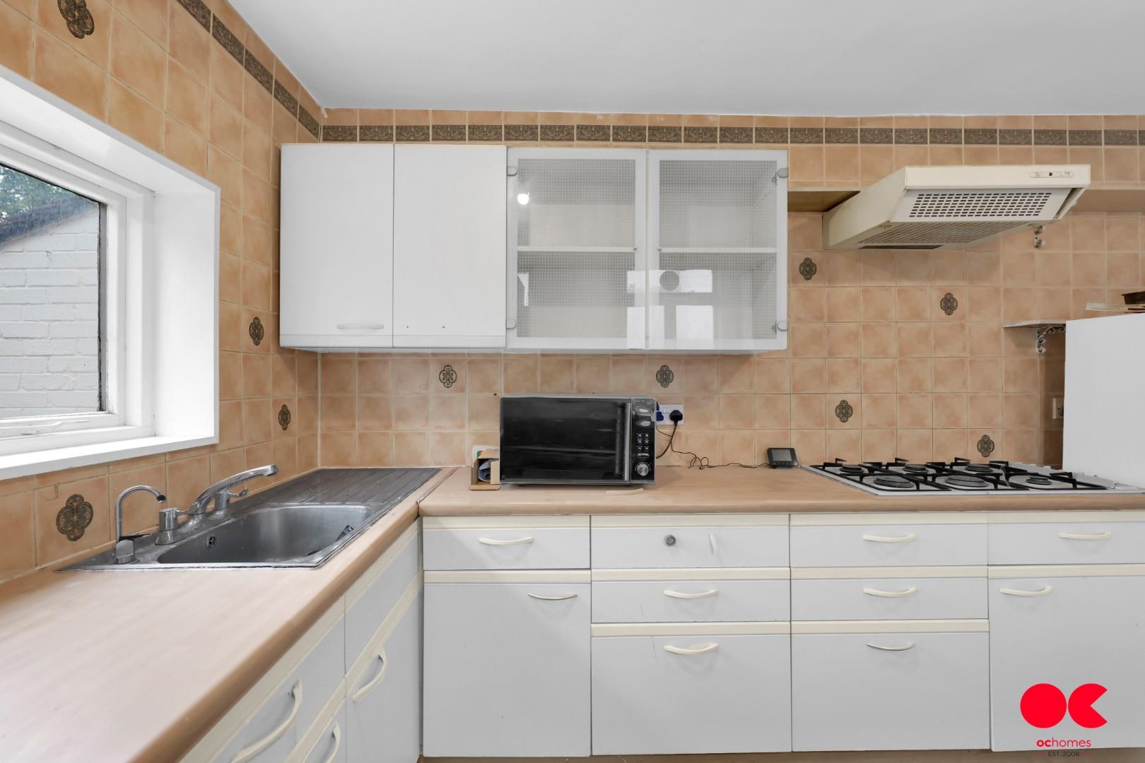 4 bed terraced house to rent in Cobbold Road, London  - Property Image 7