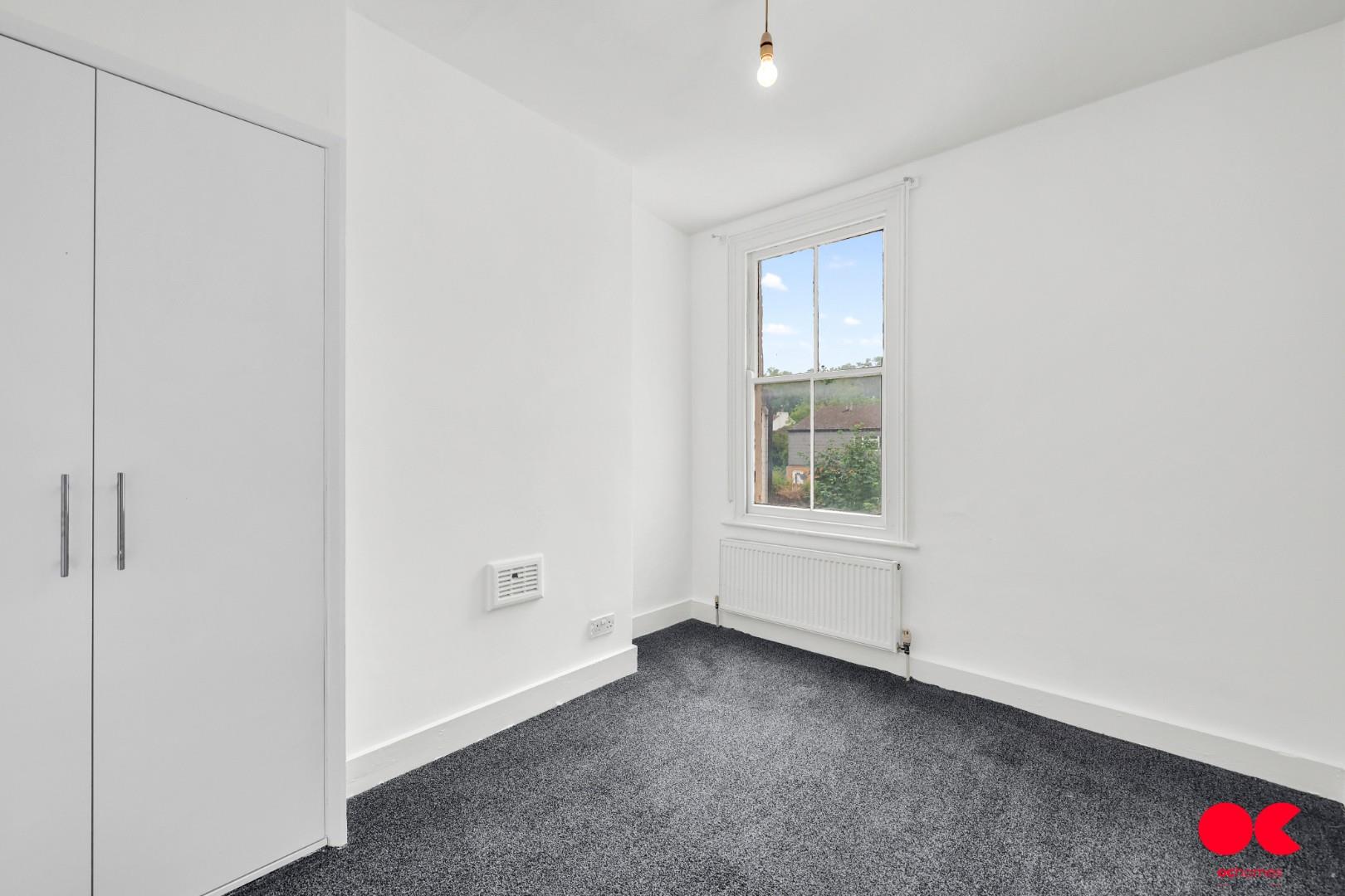 4 bed terraced house to rent in Cobbold Road, London  - Property Image 8