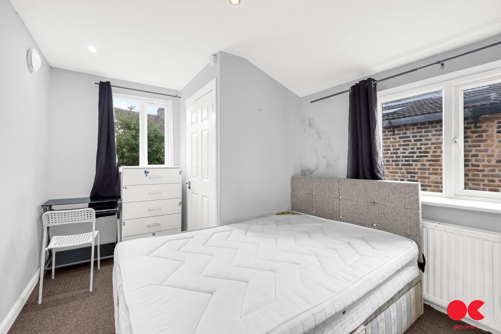 4 bed end of terrace house to rent in Devonshire Close, London  - Property Image 12