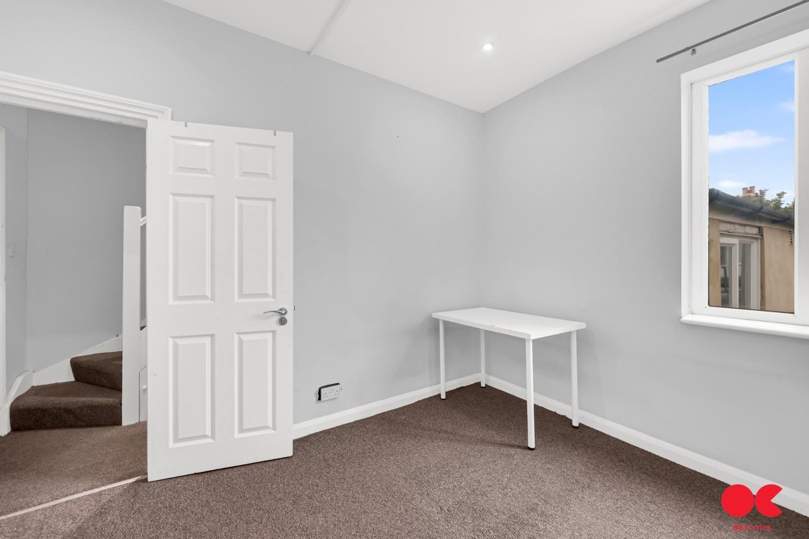 4 bed end of terrace house to rent in Devonshire Close, London  - Property Image 17