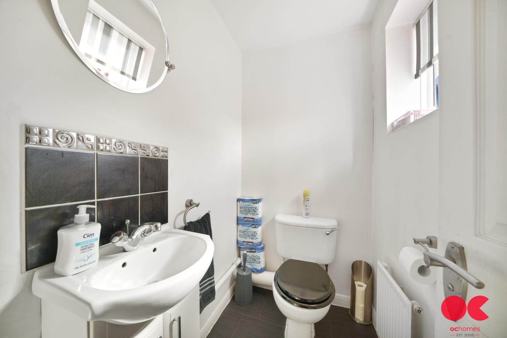1 bed flat for sale in London Road, Romford  - Property Image 10